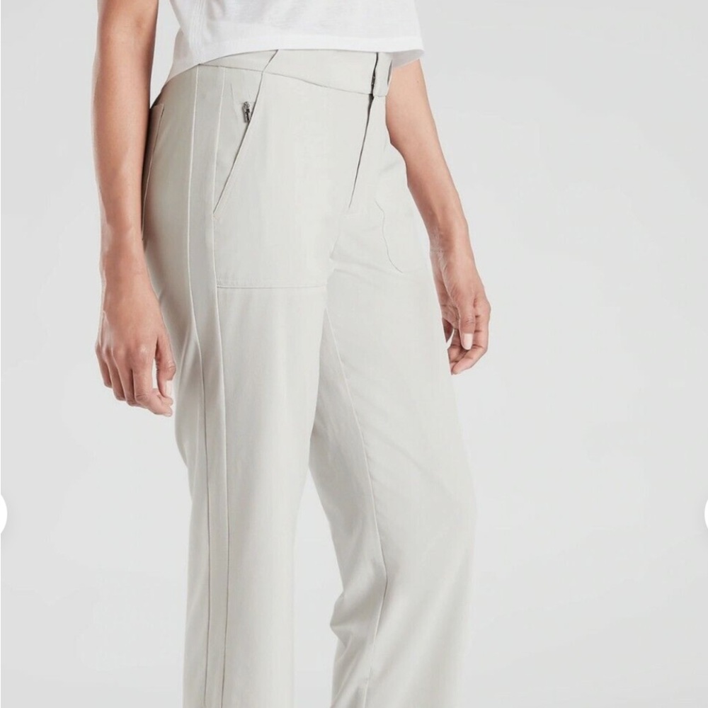 Athleta Tribeca Utility Crop Pant, Beige, Size 4